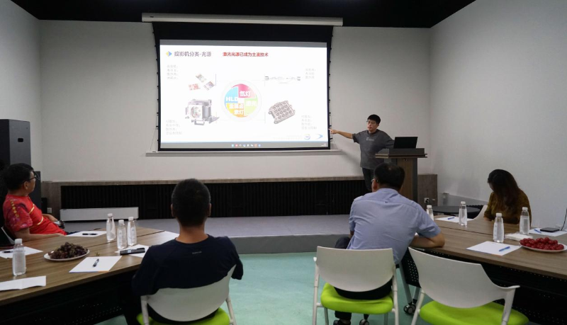 15走访考察新会员，小组技术交流共谋发展丨ZOBO草莓APP下载安装董事长张新峰以北京声光视讯行业协会会长身份走访交流