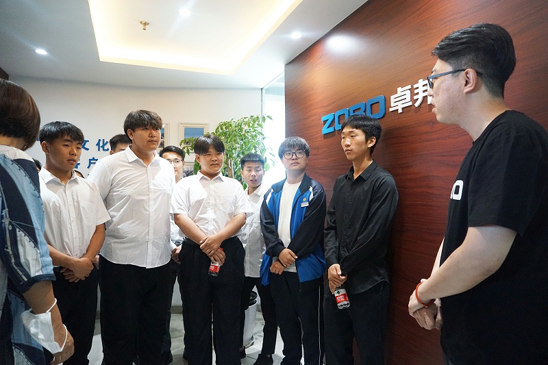 校企合作 走进职场 协同育人丨欢迎北京市经贸高级技术学校师生来ZOBO草莓APP下载安装参观学习