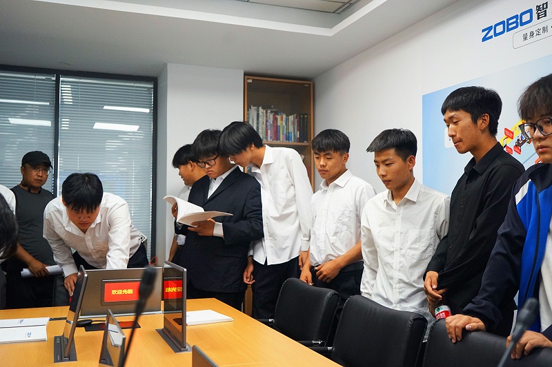 13校企合作 走进职场 协同育人丨欢迎北京市经贸高级技术学校师生来ZOBO草莓APP下载安装参观学习